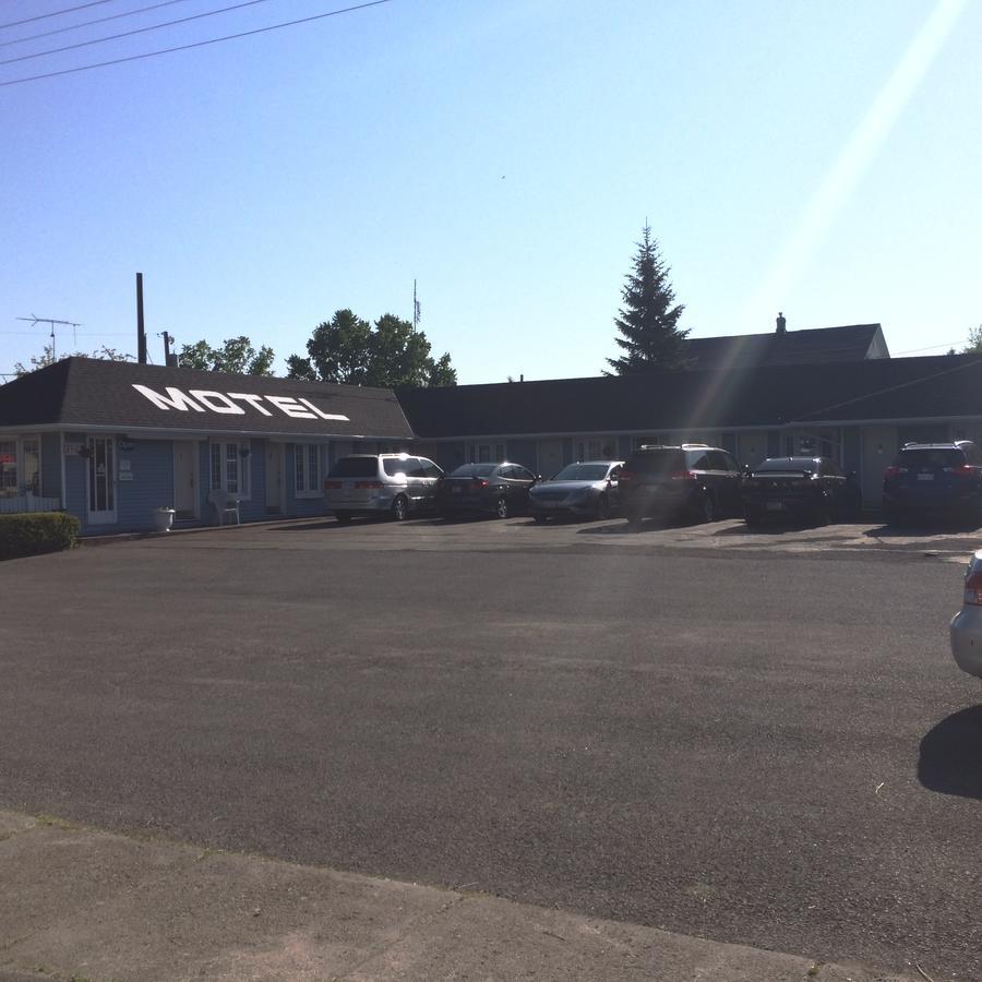 Motel E-lodge Near The Falls